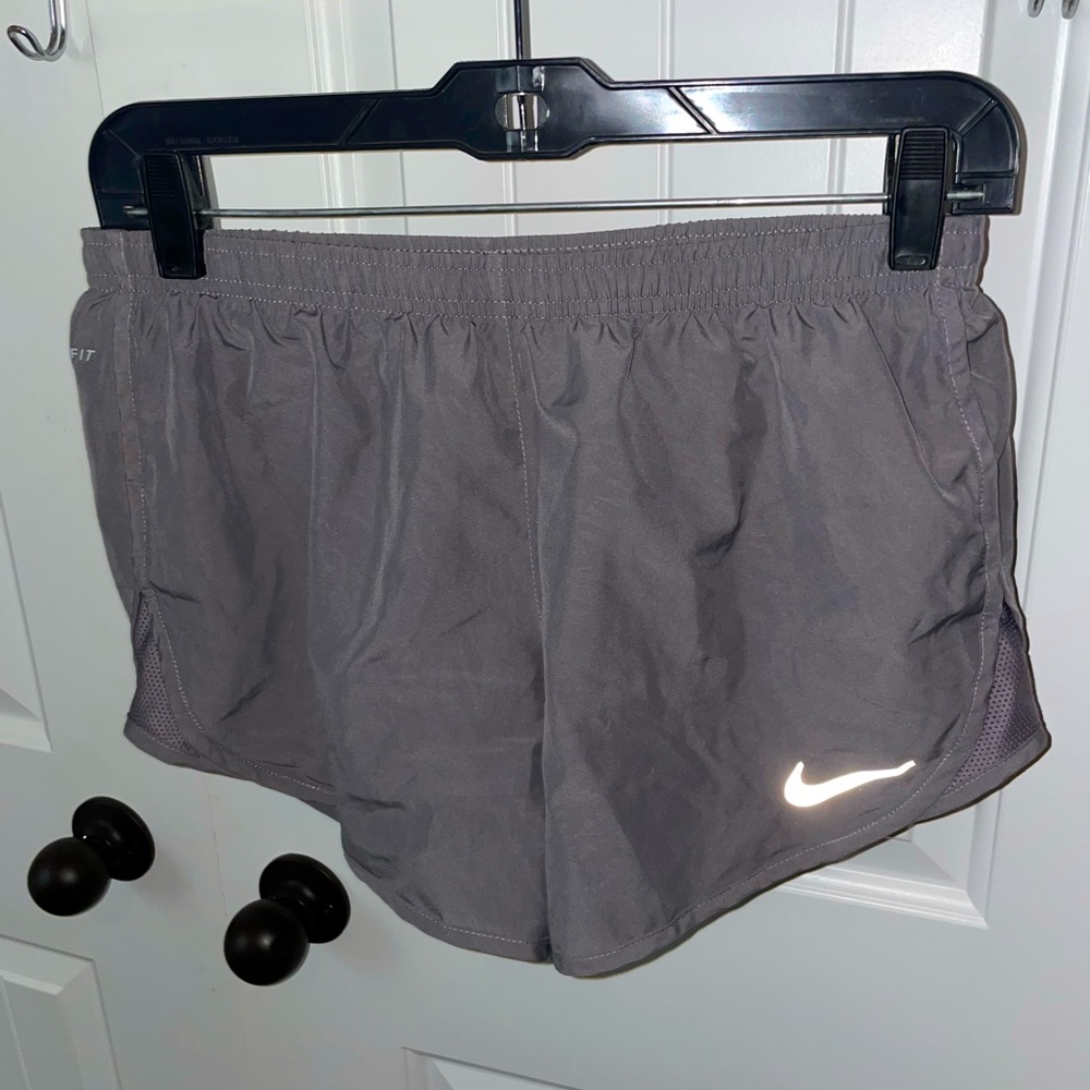 AMAZING CONDITION!! Nike workout shorts size small